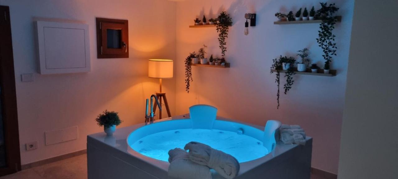 Chalet Sophie - Luxury Chalet Roletto Esterno foto
