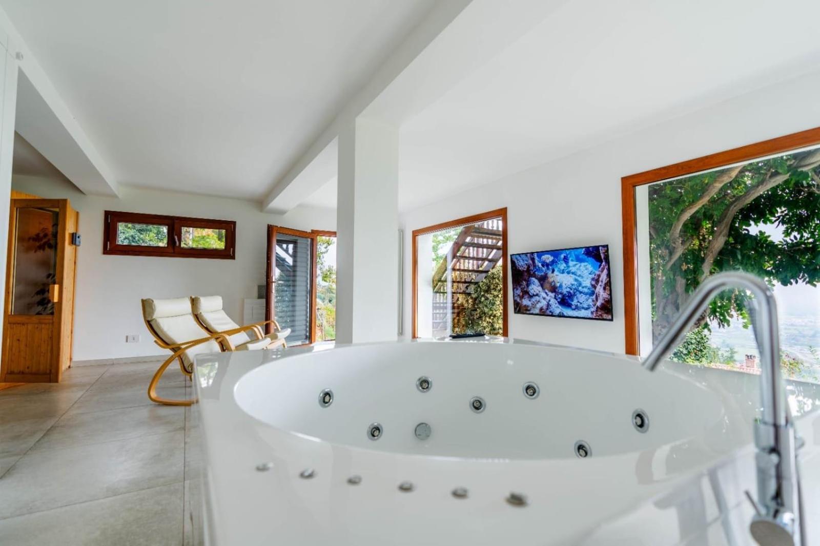 Chalet Sophie - Luxury Chalet Roletto Esterno foto
